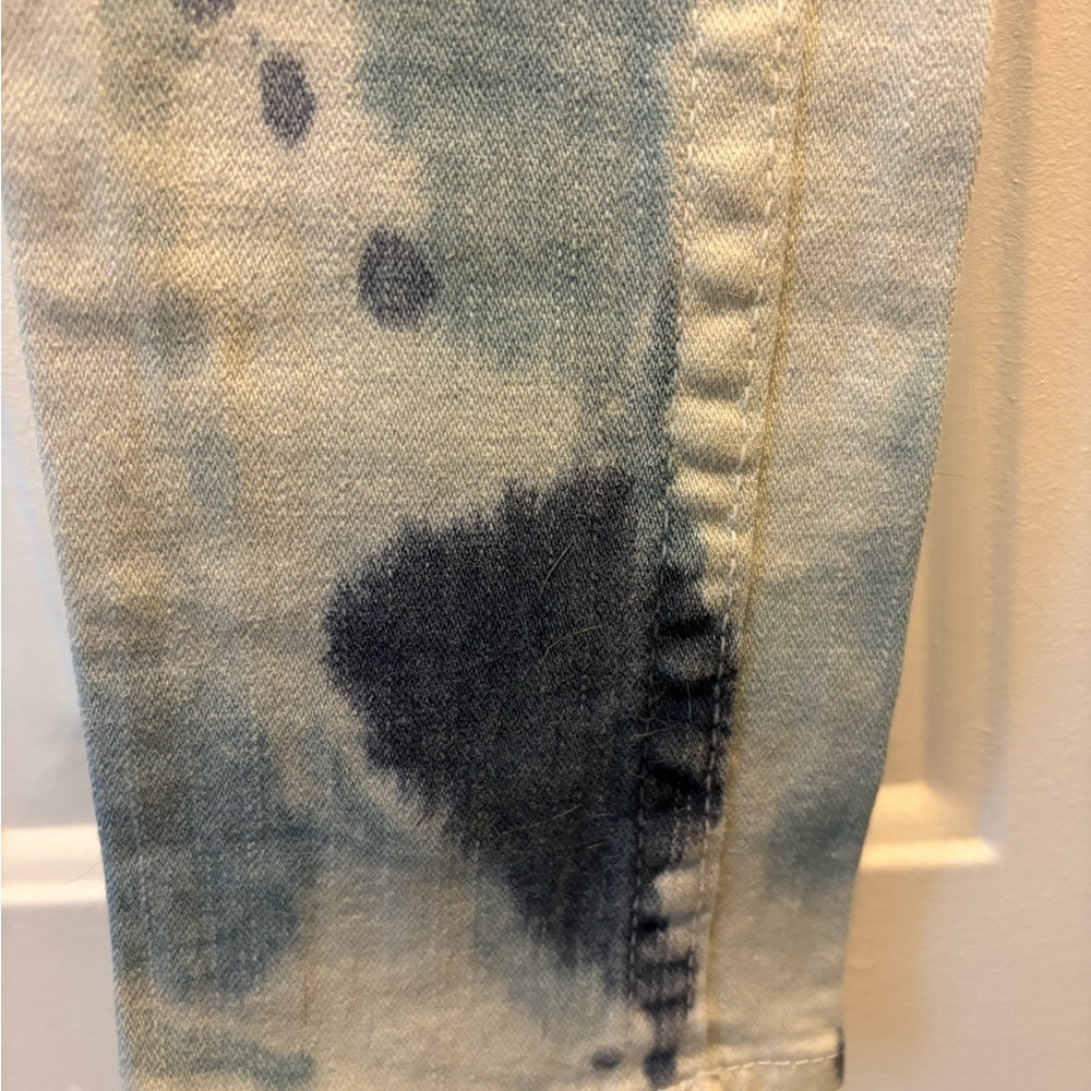 True Religion Blue and White Tie-Dye Jeans 25 - Picture 9 of 10